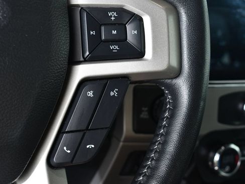 Used 2022 Ford F350 Lariat w/ Lariat Ultimate Package AWD/4WD image 32