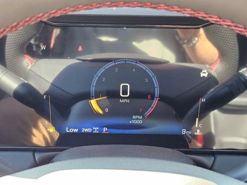 New 2026 Chevrolet TrailBlazer RS w/ Convenience Package AWD/4WD image 28