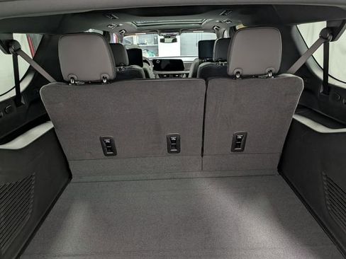 New 2026 Chevrolet Suburban Z71 w/ Z71 Off-Road Package image 18