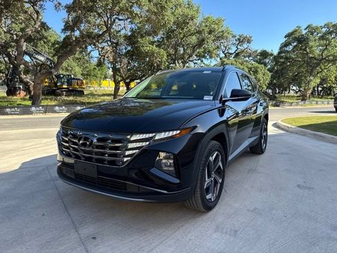 Used 2024 Hyundai Tucson Limited AWD/4WD image 2