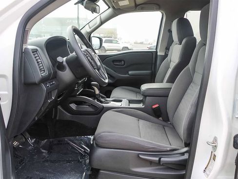 Used 2022 Nissan Frontier S w/ Technology Package image 17