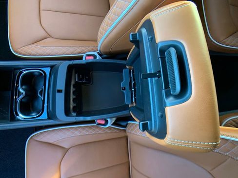 New 2026 Chrysler Pacifica Pinnacle AWD/4WD image 27