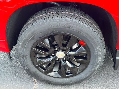 Used 2022 Chevrolet Silverado 1500 Custom RWD image 13