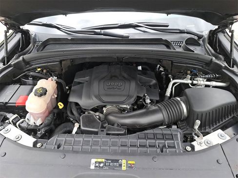 Used 2022 Jeep Grand Cherokee L Overland w/ Luxury Tech Group IV image 33