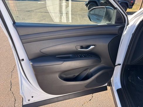 Certified 2025 Hyundai Tucson SEL image 11