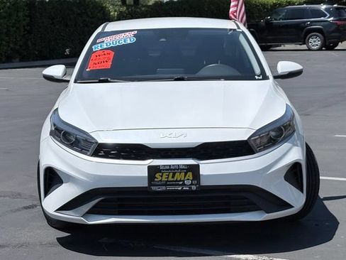Used 2023 Kia Forte LXS w/ LXS Technology Package FWD image 3