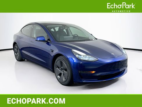 Used 2021 Tesla Model 3 Standard Range Plus RWD image 1