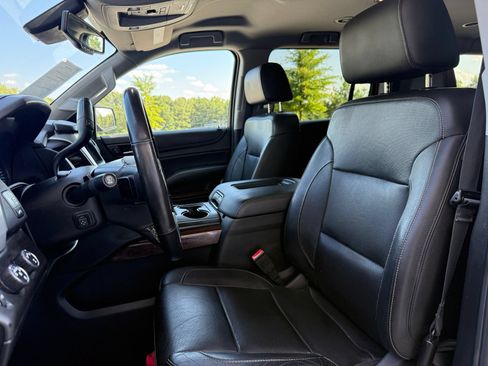 Used 2018 GMC Yukon XL SLT AWD/4WD image 35