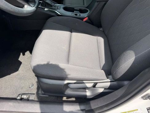 Used 2023 Toyota Corolla LE FWD image 18