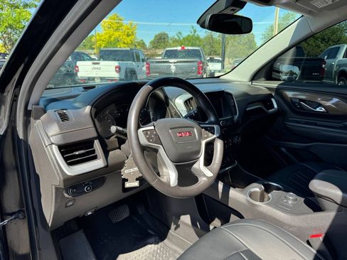 Used 2020 GMC Terrain SLE w/ Elevation Edition AWD/4WD image 11