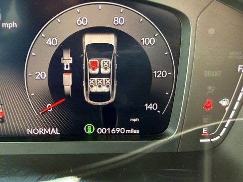 Certified 2025 Acura ADX A-Spec image 23