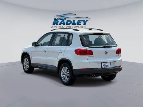 Used 2015 Volkswagen Tiguan S image 4