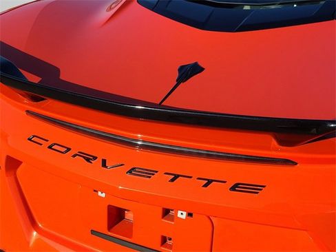 Used 2021 Chevrolet Corvette Stingray Preferred Cpe w/ Z51 Performance Package image 9