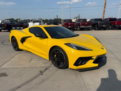 Used 2025 Chevrolet Corvette Stingray Preferred Cpe RWD image 5