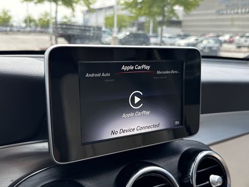 Used 2019 Mercedes-Benz GLC 300 4MATIC image 20