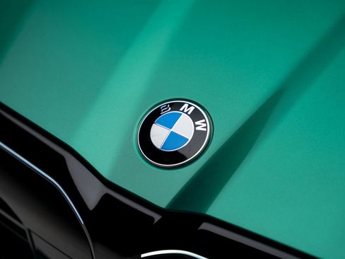 Used 2025 BMW M5 w/ Carbon Package image 12