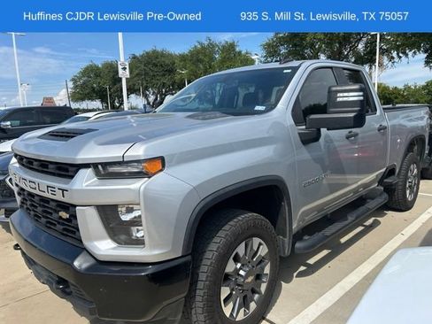 Used 2022 Chevrolet Silverado 2500 Custom w/ Custom Value Package AWD/4WD image 3