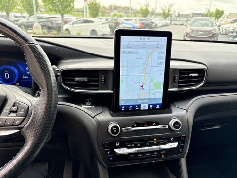 Used 2020 Ford Explorer ST w/ Premium Technology Package image 28