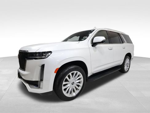Used 2023 Cadillac Escalade Luxury AWD/4WD image 7