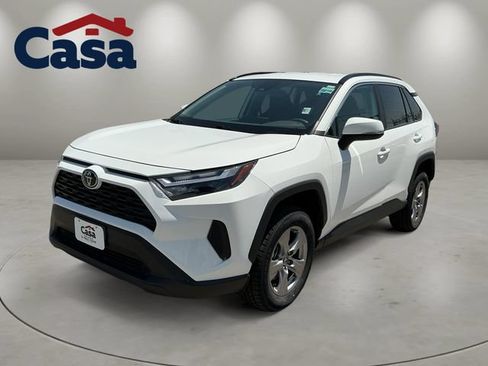 Used 2025 Toyota RAV4 XLE FWD image 1