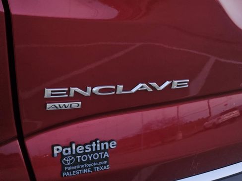 Used 2021 Buick Enclave Essence image 7