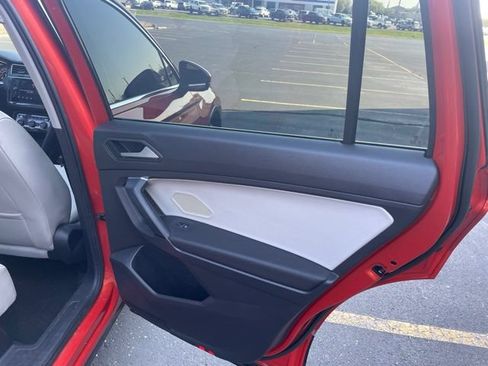 Used 2019 Volkswagen Tiguan SEL w/ 3rd Row Seat Package AWD/4WD image 50