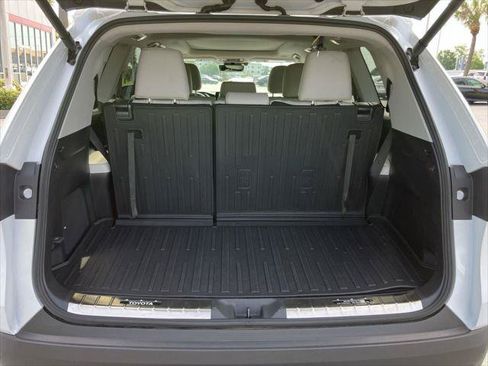 Certified 2025 Toyota Grand Highlander AWD Hybrid image 31