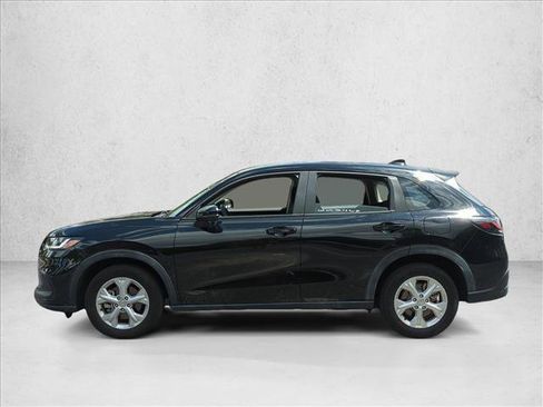 Used 2023 Honda HR-V LX image 8