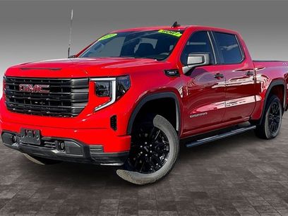 Used 2024 GMC Sierra 1500 Pro w/ Graphite Edition