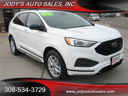 Used 2024 Ford Edge SE w/ Black Appearance Package image 1