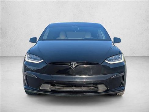 Used 2022 Tesla Model X Plaid image 2