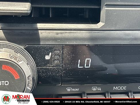 Used 2025 Toyota Tacoma TRD Sport AWD/4WD image 25