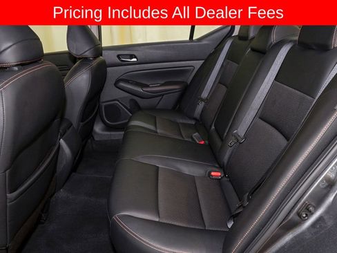 Used 2021 Nissan Altima 2.5 SR FWD image 8