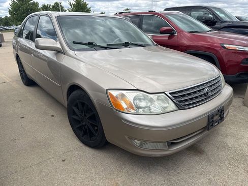 Used 2003 Toyota Avalon XLS FWD image 3