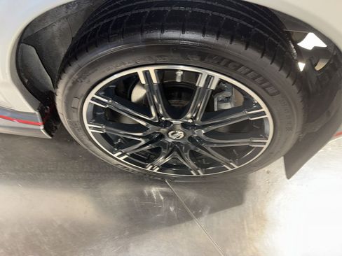 Used 2017 Nissan Juke NISMO image 12