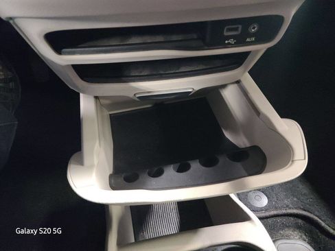 Used 2017 Chrysler Pacifica LX image 41