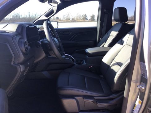 Used 2024 Chevrolet Colorado Trail Boss w/ Advanced Trailering Package image 26