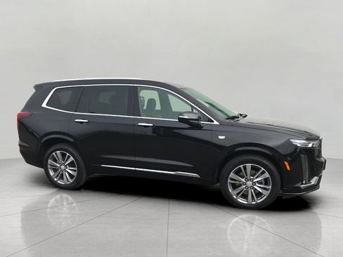 Certified 2025 Cadillac XT6 Premium Luxury image 9