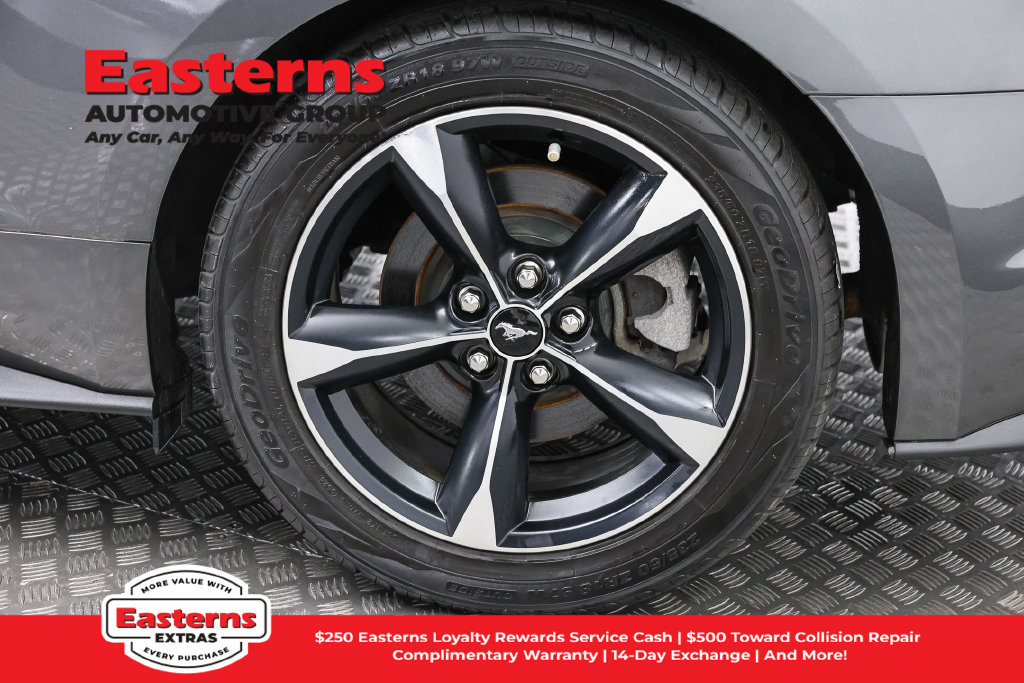 Used 2019 Ford Mustang Coupe RWD image 31