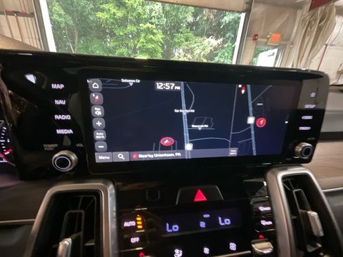 Certified 2023 Kia Sorento S w/ Panoramic Sunroof Package AWD/4WD image 19