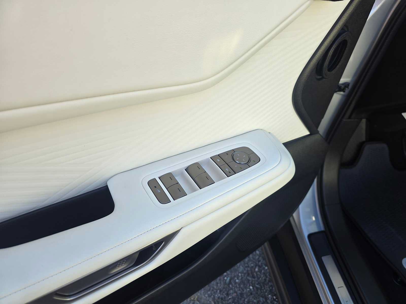New 2026 Lexus ES 350h FWD image 21