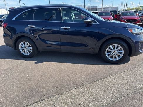 Used 2020 Kia Sorento LX w/ LX I4 Convenience Package AWD/4WD image 4