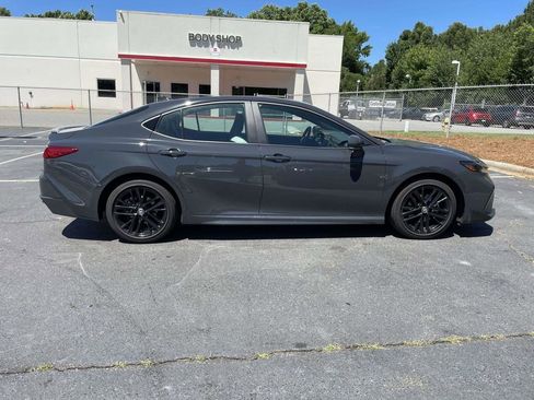 Used 2025 Toyota Camry SE FWD image 26