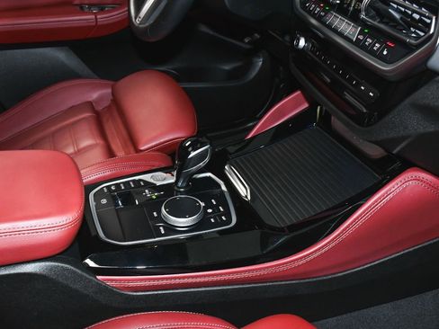 Used 2023 BMW X4 xDrive30i w/ M Sport Package image 62