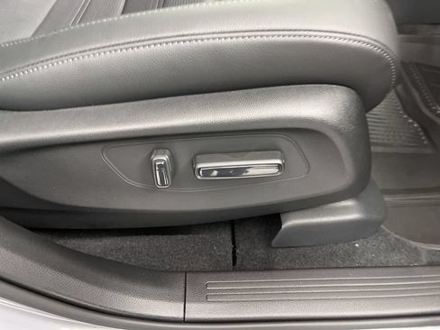 Certified 2026 Honda CR-V EX-L image 9