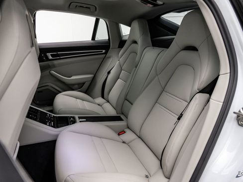 Used 2023 Porsche Panamera 4 Platinum Edition AWD/4WD image 81