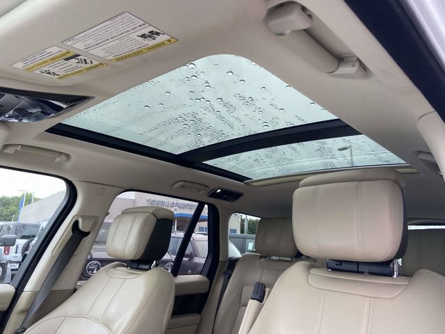 Used 2019 Land Rover Range Rover Supercharged AWD/4WD image 19