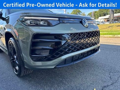 Used 2025 Volkswagen Tiguan SE R-Line AWD/4WD image 30