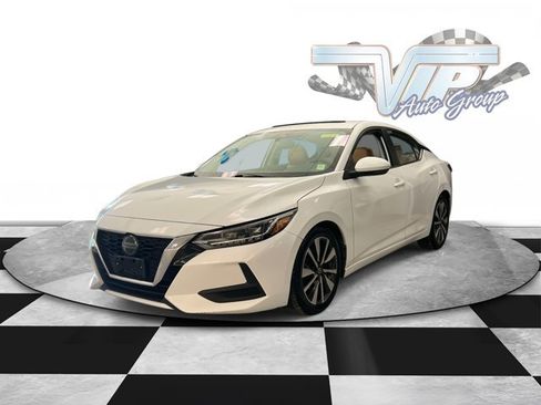 Used 2020 Nissan Sentra SV w/ SV Premium Package image 2