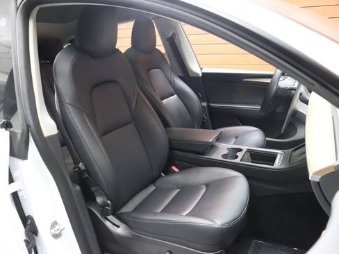 Used 2023 Tesla Model Y Long Range image 50